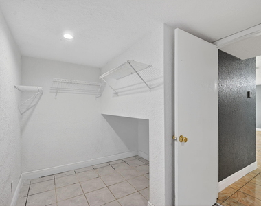 320 Woodland Road - Photo Thumbnail 22