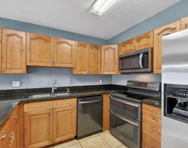 320 Woodland Road - Photo Thumbnail 13