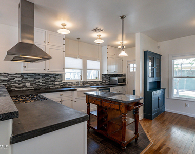 959 S Ash Avenue - Photo Thumbnail 9