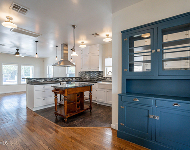 959 S Ash Avenue - Photo Thumbnail 15