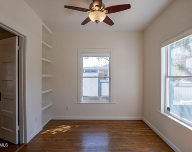 959 S Ash Avenue - Photo Thumbnail 22