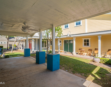 959 S Ash Avenue - Photo Thumbnail 25