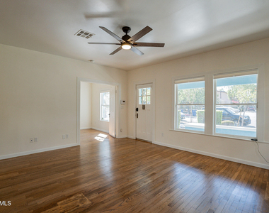 959 S Ash Avenue - Photo Thumbnail 5