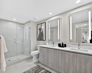 600 N Andrews Avenue - Photo Thumbnail 41