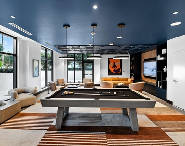 600 N Andrews Avenue - Photo Thumbnail 17