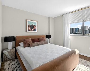 600 N Andrews Avenue - Photo Thumbnail 43
