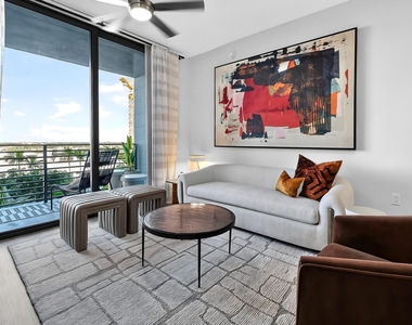 600 N Andrews Avenue - Photo Thumbnail 34
