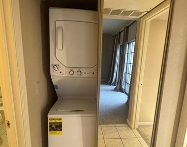 8020 E Thomas Road - Photo Thumbnail 13