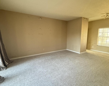 8020 E Thomas Road - Photo Thumbnail 9