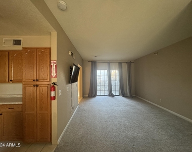 8020 E Thomas Road - Photo Thumbnail 5