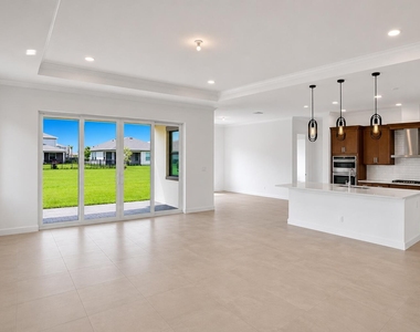19411 Broad Shore Walk - Photo Thumbnail 10