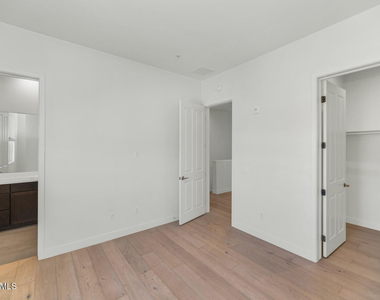 4438 N 27th Street - Photo Thumbnail 16