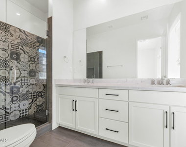 4438 N 27th Street - Photo Thumbnail 12