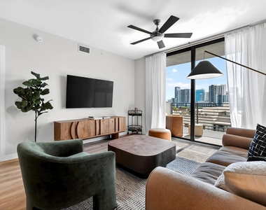 600 N Andrews Avenue - Photo Thumbnail 44