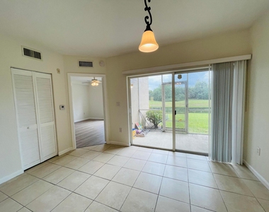 1055 Golden Lakes Boulevard - Photo Thumbnail 3