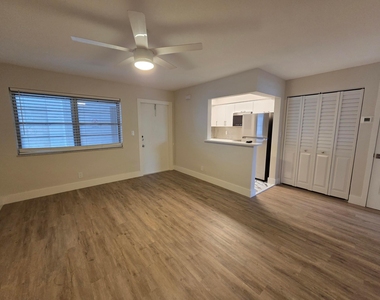 5630 Ne 18th Avenue - Photo Thumbnail 1