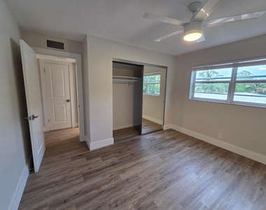 5630 Ne 18th Avenue - Photo Thumbnail 8
