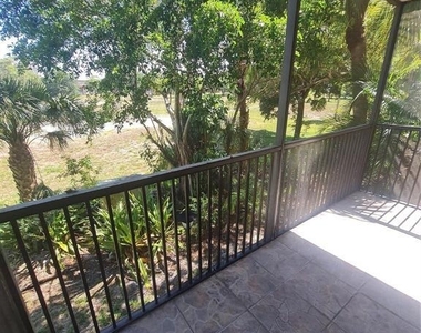 5570 Nw 44th Street - Photo Thumbnail 10