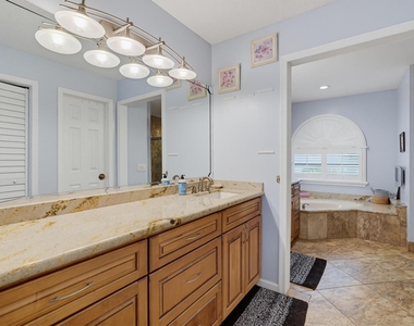 1619 Wiltshire Village Drive - Photo Thumbnail 18