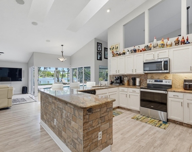 1619 Wiltshire Village Drive - Photo Thumbnail 28