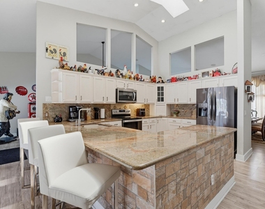 1619 Wiltshire Village Drive - Photo Thumbnail 30