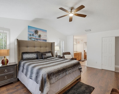 1619 Wiltshire Village Drive - Photo Thumbnail 17
