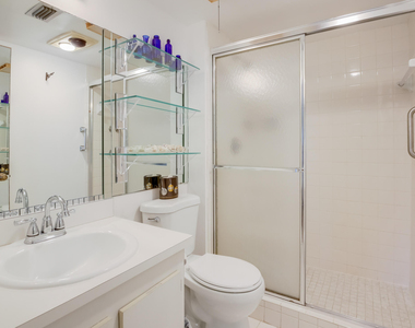 3154 Via Poinciana - Photo Thumbnail 12