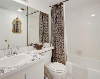 3154 Via Poinciana - Photo Thumbnail 15