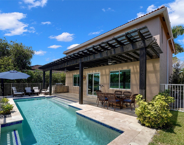 1070 Bluewood Terrace - Photo Thumbnail 53