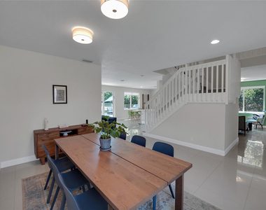 1070 Bluewood Terrace - Photo Thumbnail 2