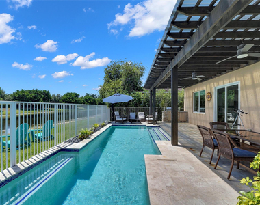 1070 Bluewood Terrace - Photo Thumbnail 52