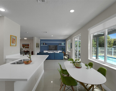 1070 Bluewood Terrace - Photo Thumbnail 20