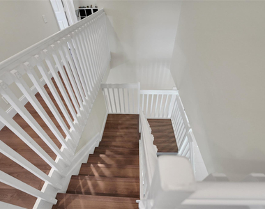 1070 Bluewood Terrace - Photo Thumbnail 48