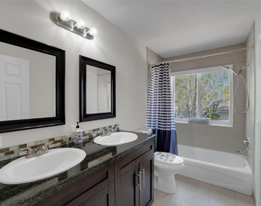 1070 Bluewood Terrace - Photo Thumbnail 45
