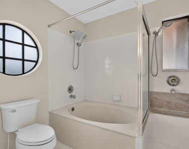 587 Nw 38th Avenue - Photo Thumbnail 31