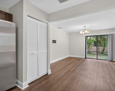 587 Nw 38th Avenue - Photo Thumbnail 18