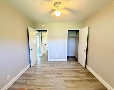 809 2nd Street - Photo Thumbnail 9