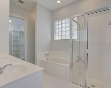 256 San Remo Drive - Photo Thumbnail 3