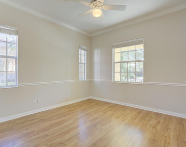 256 San Remo Drive - Photo Thumbnail 8