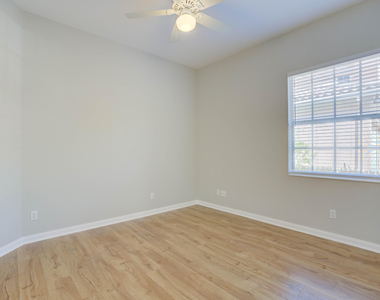 256 San Remo Drive - Photo Thumbnail 23