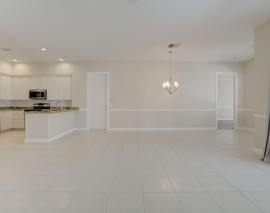 256 San Remo Drive - Photo Thumbnail 11