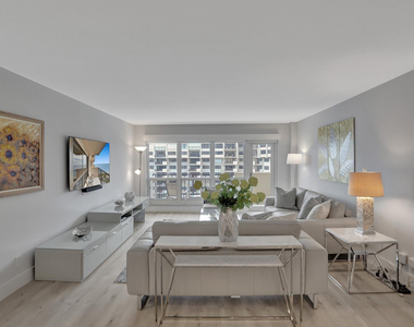 5000 N Ocean Boulevard - Photo Thumbnail 3