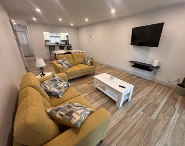 2950 Se Ocean Boulevard - Photo Thumbnail 12