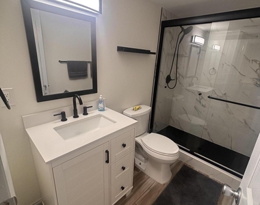 2950 Se Ocean Boulevard - Photo Thumbnail 21