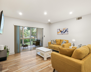 2950 Se Ocean Boulevard - Photo Thumbnail 10
