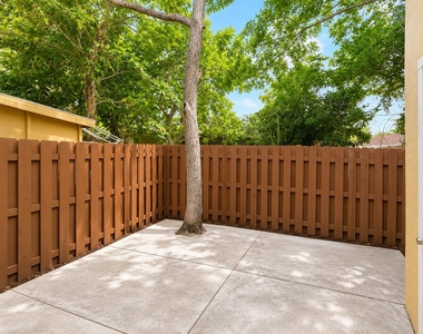 5728 5728 Blueberry Ct, Unit #38 Circle - Photo Thumbnail 34