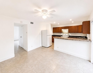 5728 5728 Blueberry Ct, Unit #38 Circle - Photo Thumbnail 5