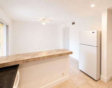 5728 5728 Blueberry Ct, Unit #38 Circle - Photo Thumbnail 8