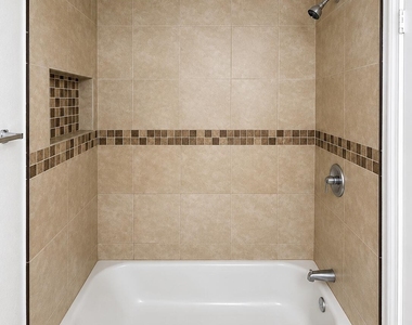 5728 5728 Blueberry Ct, Unit #38 Circle - Photo Thumbnail 30
