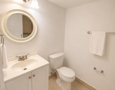 5728 5728 Blueberry Ct, Unit #38 Circle - Photo Thumbnail 28
